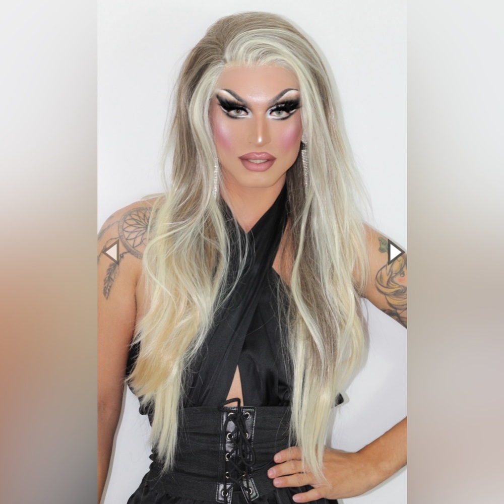 Highlighted Blonde Wig